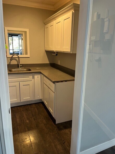 More Photos Of 1150 Murphy Ave, San Jose Office For Lease