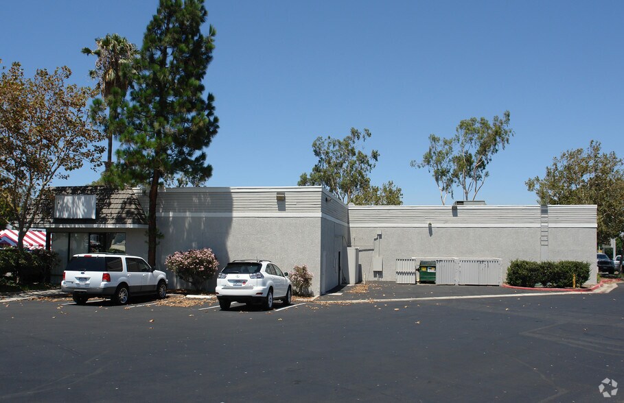 More Photos Of 1698 W 6th St, Corona Convenience Store For Lease