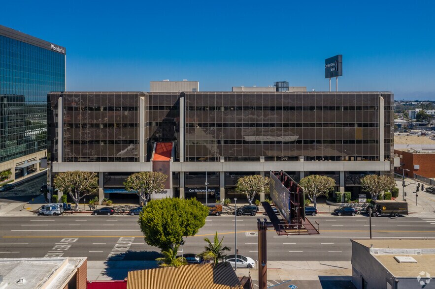 More Photos Of 11500 W Olympic Blvd, Los Angeles Medical For Lease