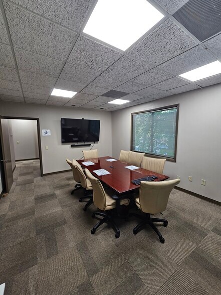 More Photos Of 1132 Hightower Trl, Atlanta Medical For Sale