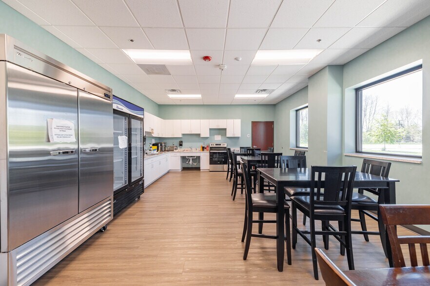 More Photos Of 7030 Whitmore Lake Rd, Brighton Warehouse For Sale