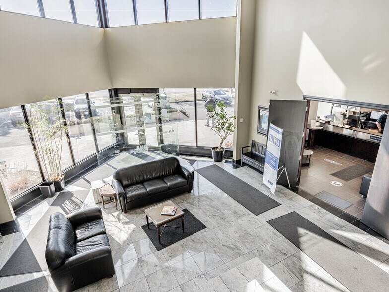 More Photos Of 200 Matheson Blvd W, Mississauga Medical For Lease