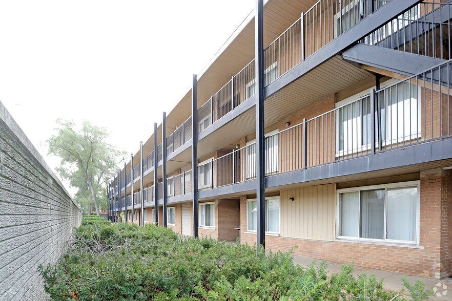 More Photos Of 20539-20541 Southfield Fwy, Detroit Apartments For Sale