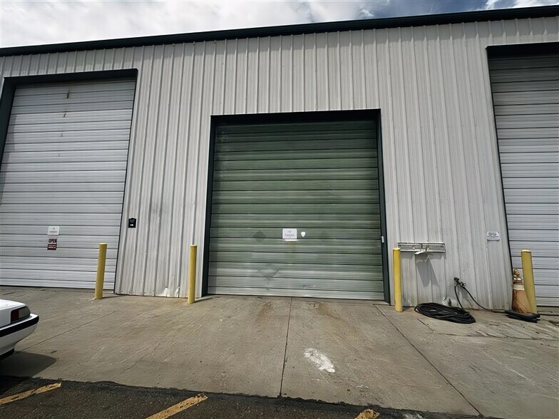 More Photos Of 2948 I-70 Business Loop, Grand Junction Warehouse For Lease