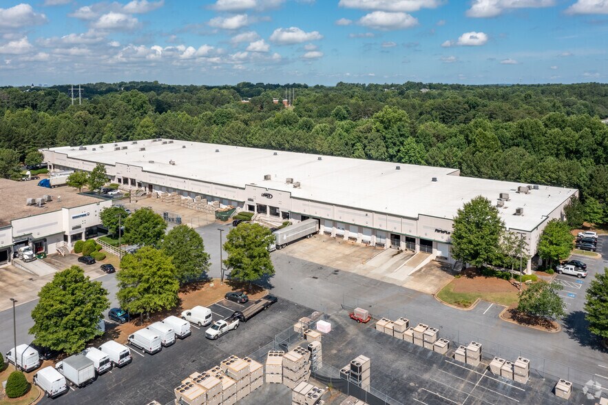 More Photos Of 5065 Buford Hwy, Peachtree Corners Distribution For Lease