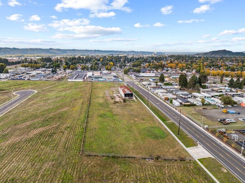 More Photos Of 1345 Beech St, Longview Warehouse For Sale