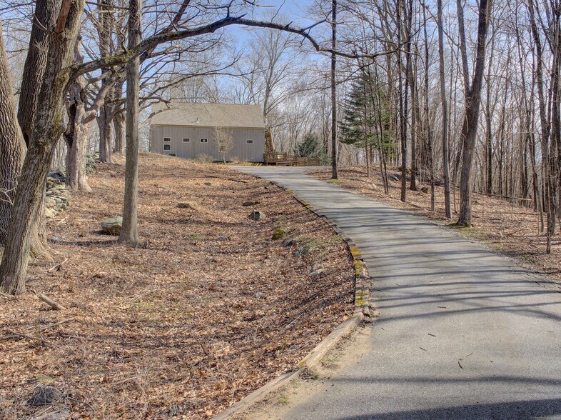 More Photos Of 167 Baxter Rd, Storrs Mansfield Office For Sale