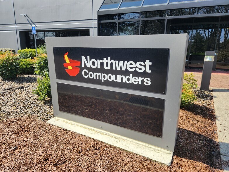 More Photos Of 8505 SW Creekside Pl, Beaverton Office For Lease