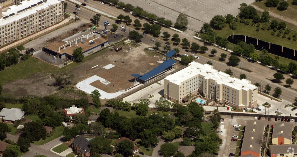 More Photos Of 9000 Main St, Houston Hotel For Sale
