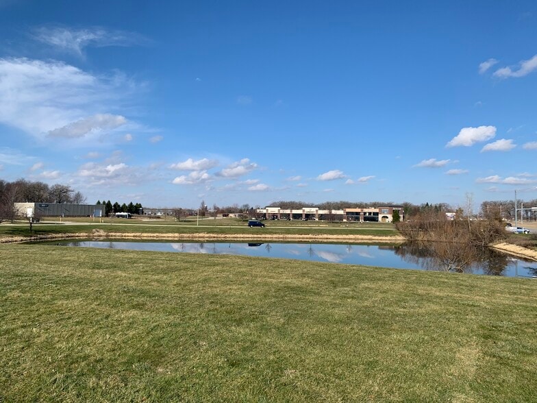 More Photos Of 1 & 2 BOOMBAH Blvd, Yorkville Land For Sale