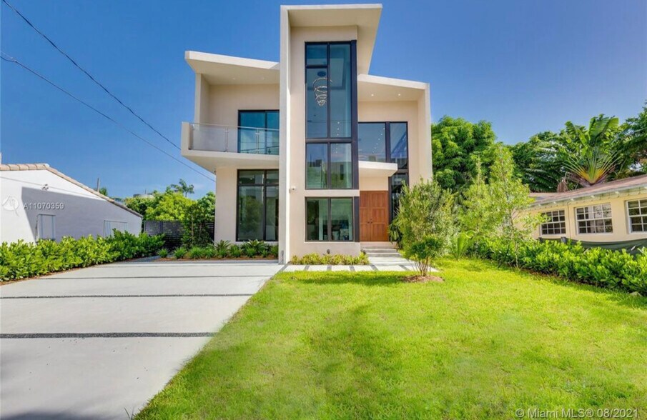 More Photos Of , Miami Multifamily For Sale