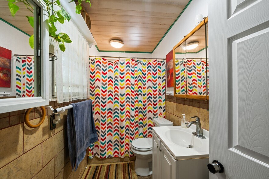 More Photos Of 4455 Highway 27, Kerrville Flex For Sale