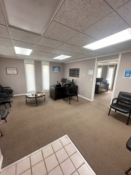 More Photos Of 1405 Old Grove Rd, Greenville Office For Sale