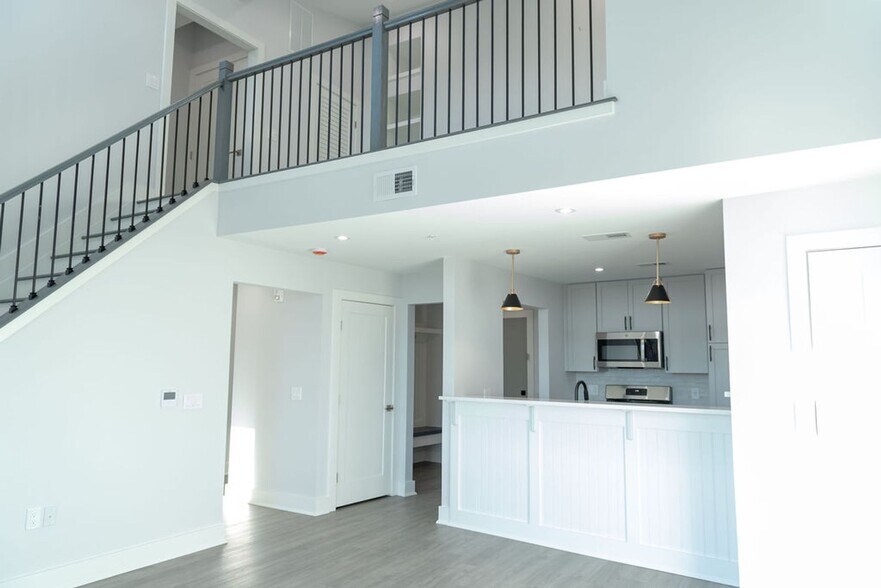 More Photos Of 282 South Ave, Fanwood Apartments For Lease