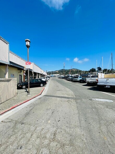 More Photos Of 555 E Francisco Blvd, San Rafael Unknown For Lease