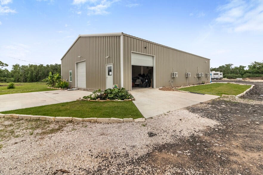 More Photos Of 25033-288B Angleton, TX 77515, Angleton Land For Sale