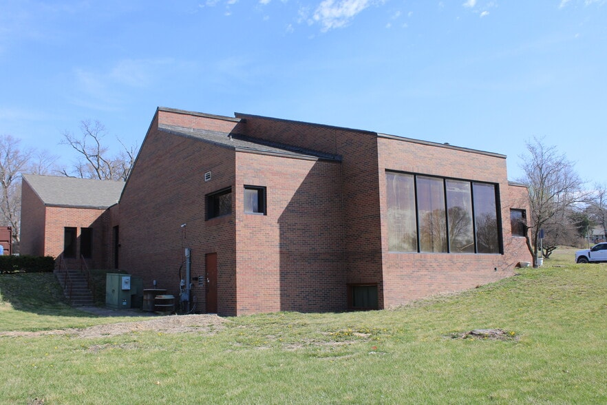 More Photos Of 4300 Parvin Rd, Kansas City Religious Facility For Sale