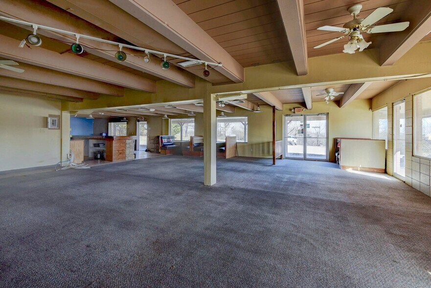 More Photos Of 14981 Mo - 13 Bus Highway, Branson West Restaurant For Sale