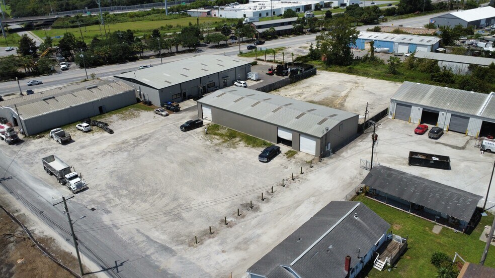 More Photos Of 2030 Herbert St, Charleston Industrial For Lease
