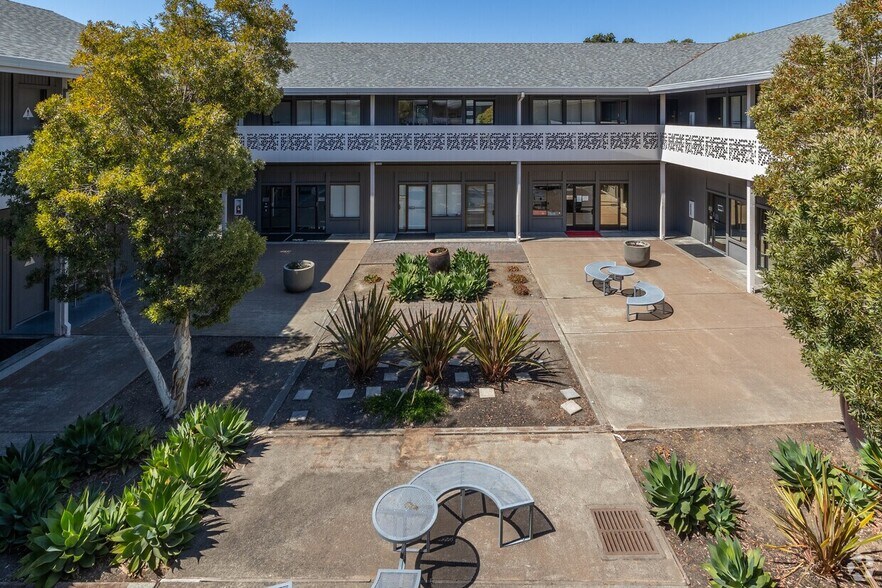 More Photos Of 901-903 Sneath Ln, San Bruno Unknown For Lease