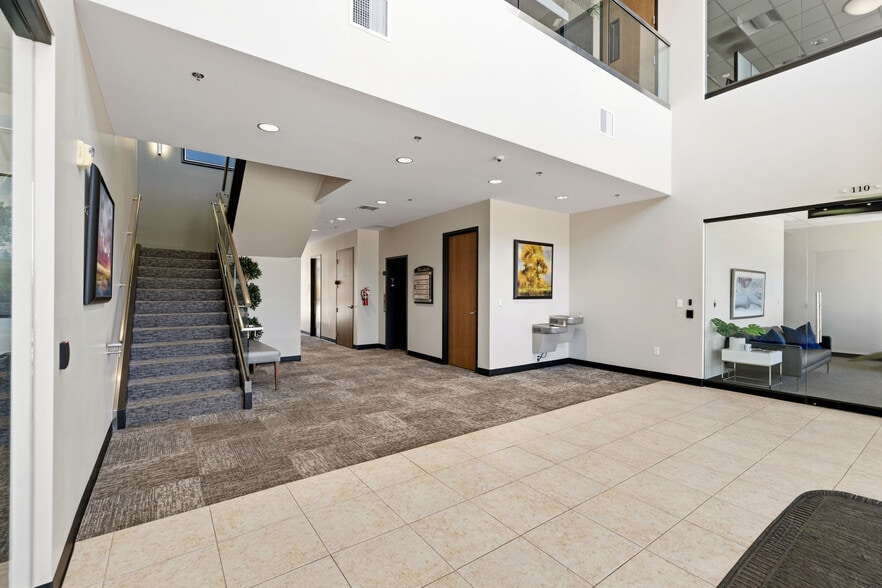 More Photos Of 9017 S Riverside Dr, Sandy Office For Lease
