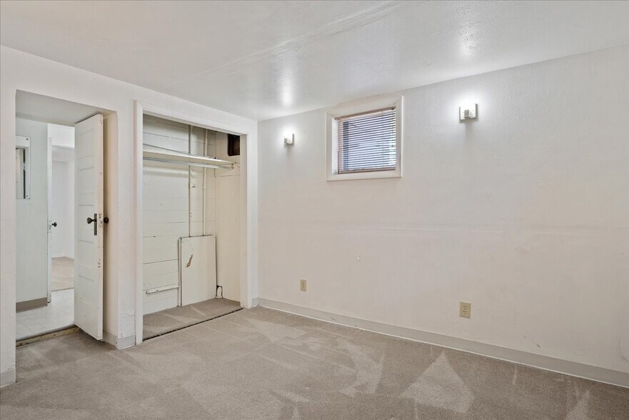 More Photos Of 1501 Carbon Ave, Cheyenne Office For Lease