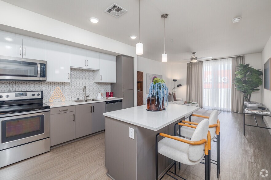 More Photos Of 899 Traction Ave, Los Angeles Apartments For Lease