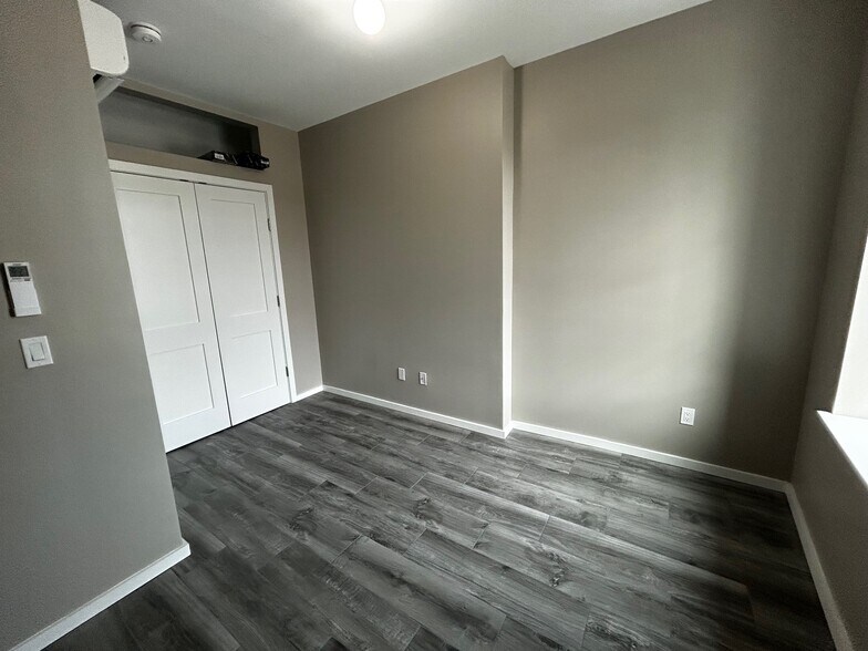 More Photos Of 1230 Bay St, Staten Island Storefront Retail Residential For Sale