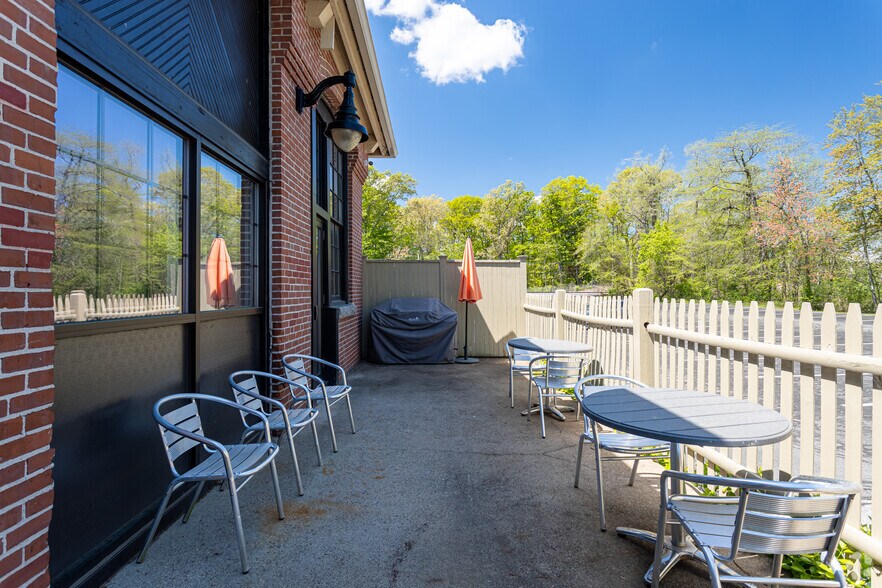 More Photos Of 31 Hayward St, Franklin Industrial For Lease