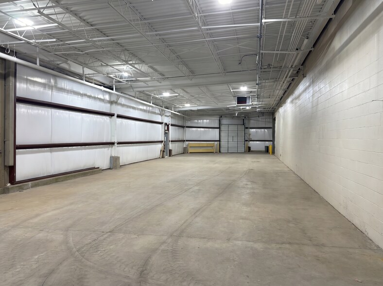 More Photos Of 3400 Westinghouse Blvd, Charlotte Manufacturing For Lease