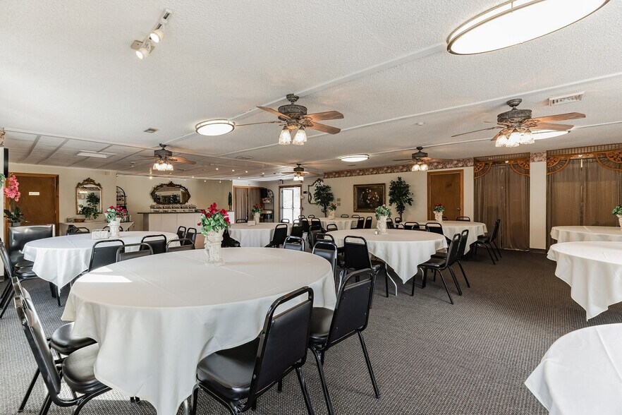 More Photos Of 116 White Horse Pike, Chesilhurst Freestanding For Sale