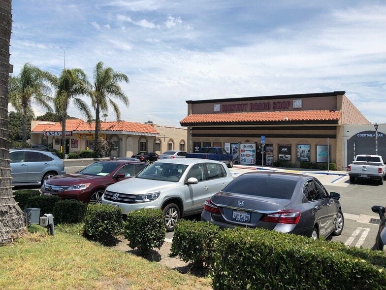 More Photos Of 7886 Beach Blvd, Buena Park Freestanding For Lease