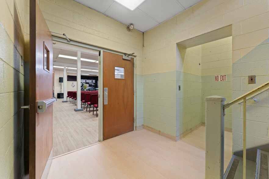 More Photos Of 21 Church St, Elmwood Park Religious Facility For Sale