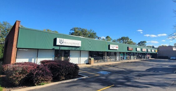 Primary Photo Of 3510-3528 Dempster St, Skokie Unknown For Lease
