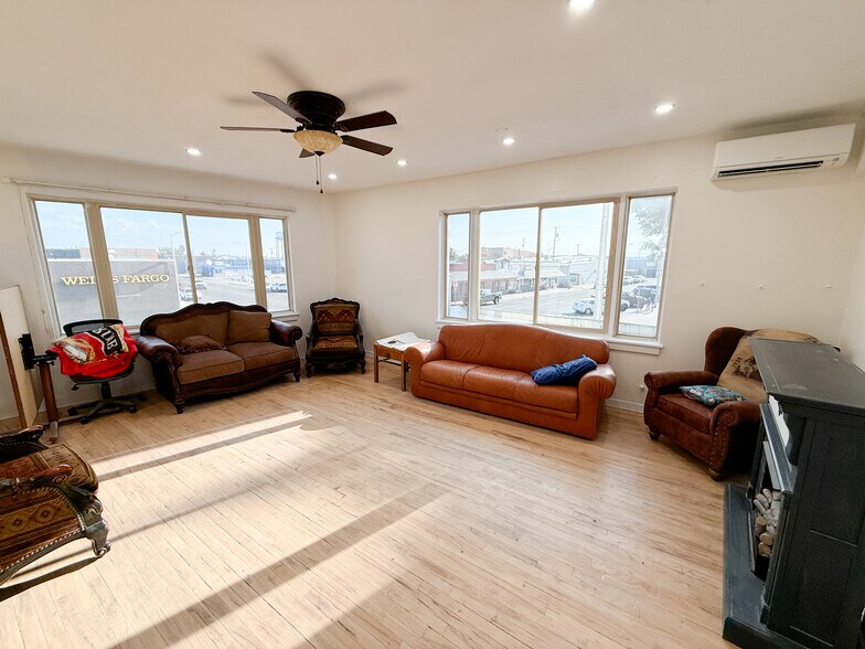 More Photos Of 205 SW First St, Ontario Freestanding For Sale