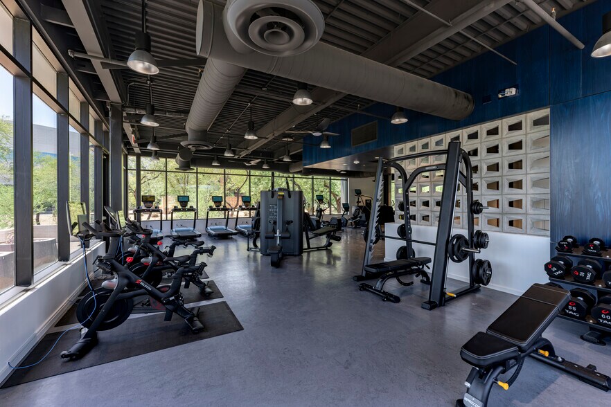 More Photos Of 1275 W Washington St, Tempe Office For Lease