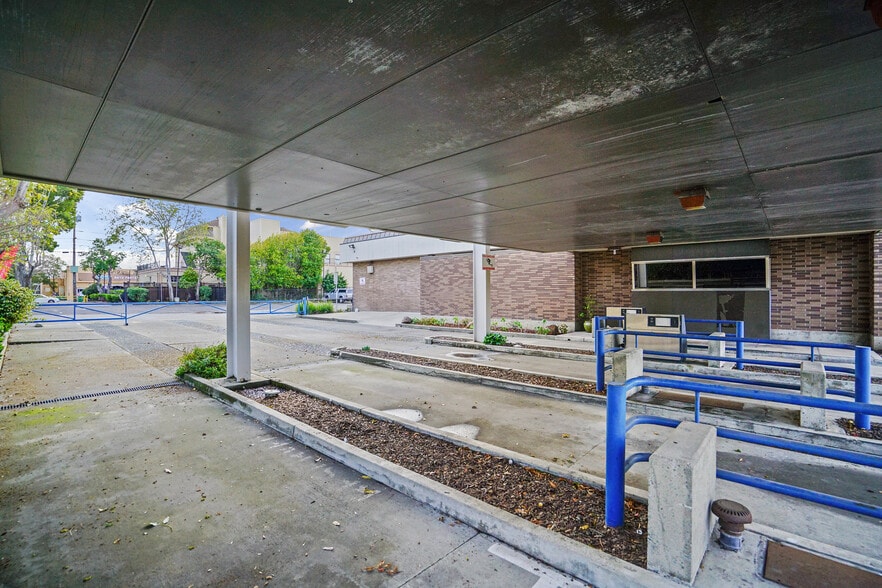 More Photos Of 1414 Webster St, Alameda Bank For Lease