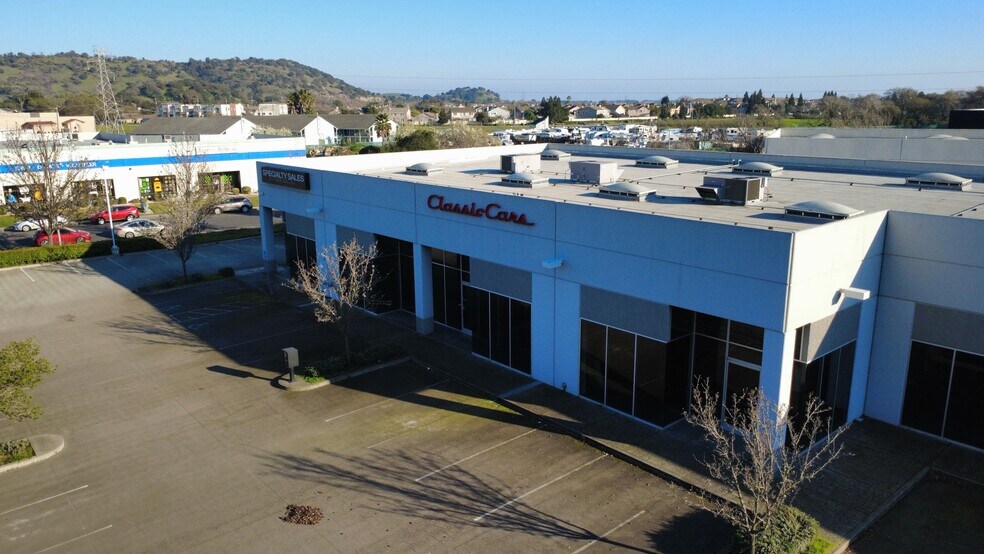 More Photos Of 103 Commerce Ct, Fairfield Unknown For Lease