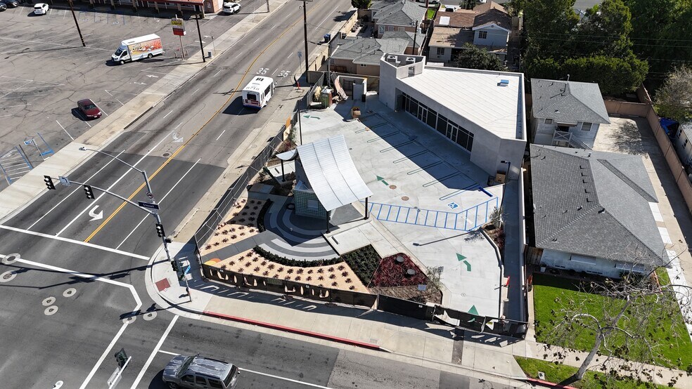 More Photos Of 887 N Glassell St, Orange Freestanding For Lease