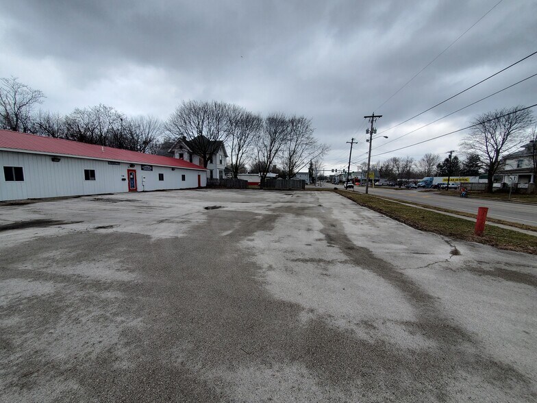 More Photos Of 726 S Blanchard St, Findlay Carwash For Sale