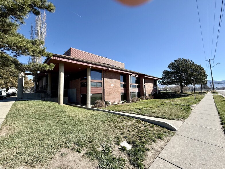 More Photos Of 1574 W 1700 S, Salt Lake City Office For Sale