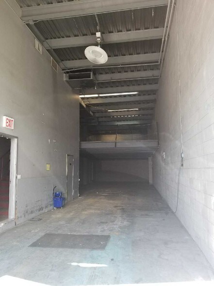 More Photos Of 5636 59th St, Maspeth Warehouse For Lease