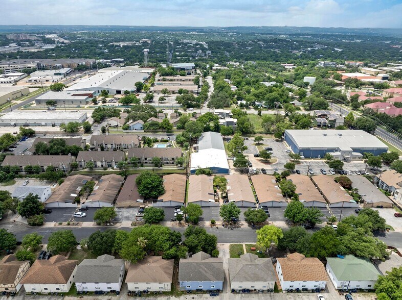More Photos Of 3416 Willowrun Dr, Austin Apartments For Sale