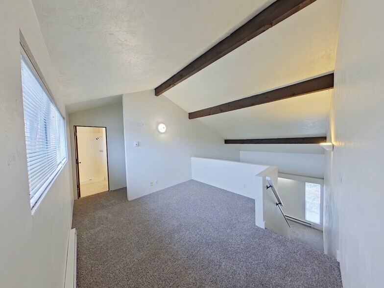More Photos Of 1711 Patterson St, Eugene Apartments For Sale