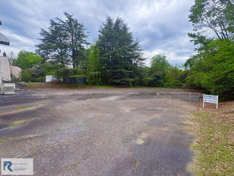 More Photos Of 2025 N Main St, Danville Religious Facility For Sale