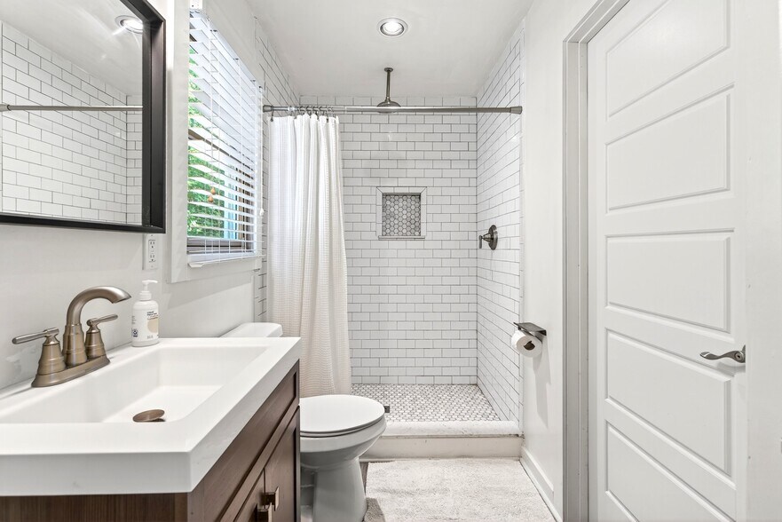 More Photos Of 8026 Buck Creek Rd, Marion Apartments For Sale