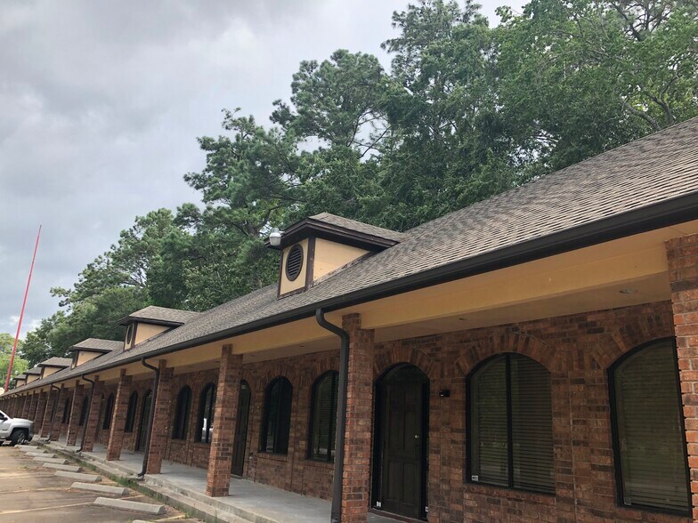 More Photos Of 3707 Fatta Dr, Dickinson Medical For Lease