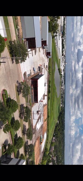 Primary Photo Of 13620 S Gessner Rd, Missouri City Warehouse For Lease