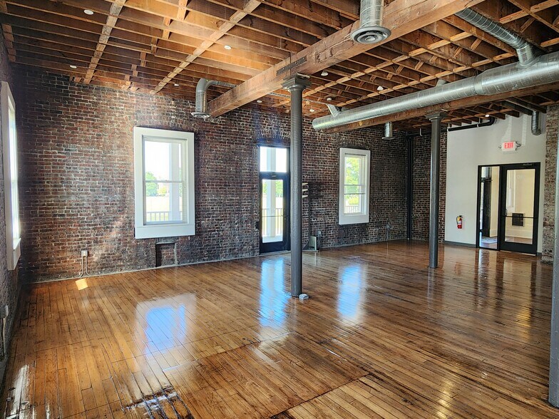 Primary Photo Of 5719 Lawton Loop East Dr, Indianapolis Loft Creative Space For Lease