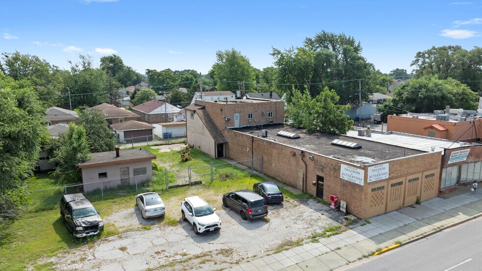 More Photos Of 591 Burnham Ave, Calumet City Office Residential For Sale
